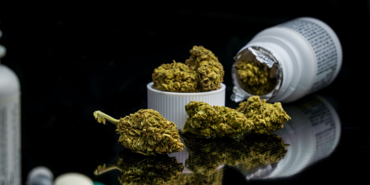a photo with a significant amount of marijuana or weed which might cause an overdose