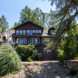 Azure Acres Recovery Center  CA