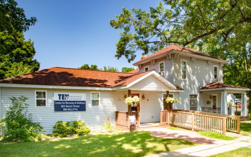 Ten Sixteen Recovery Network