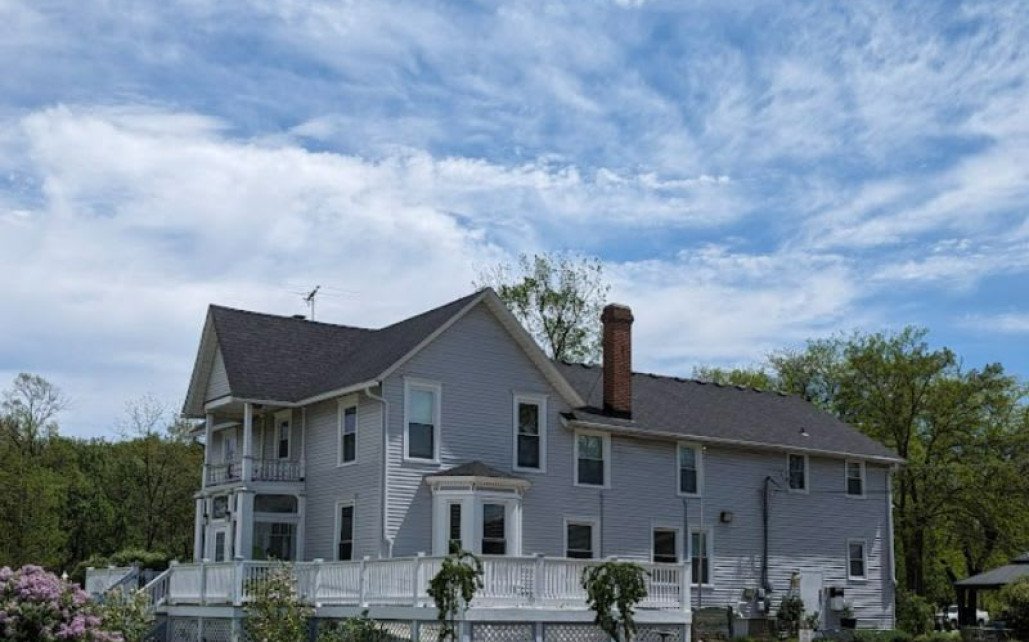 Way Back Inn Inc  IL