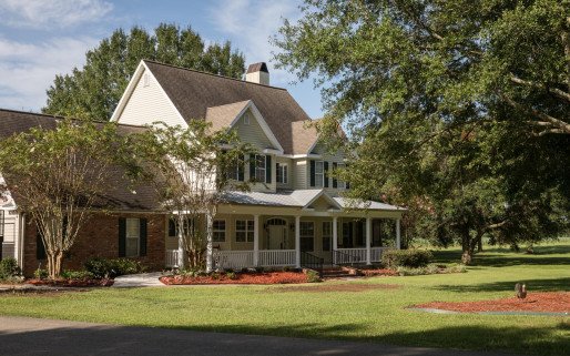 Whispering Oaks Lodge