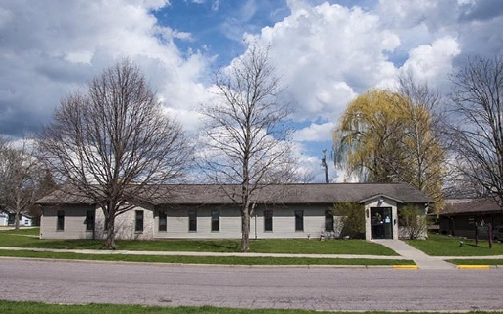 Pauquette Center for  WI