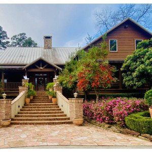Cypress Lakes Lodge