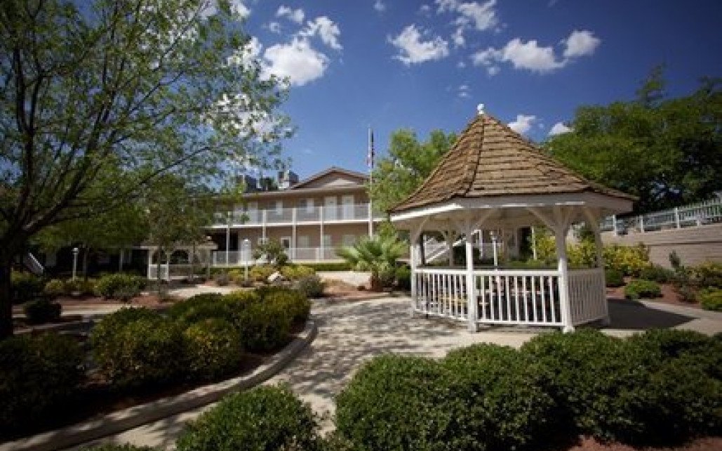 Cinnamon Hills Youth Crisis Center