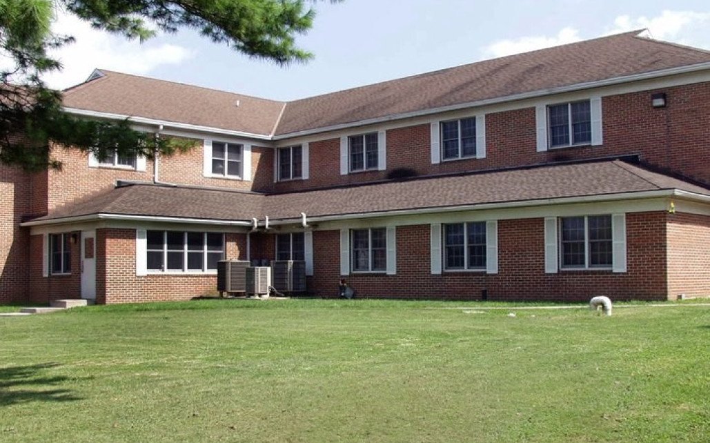 Colonial House Inc  PA