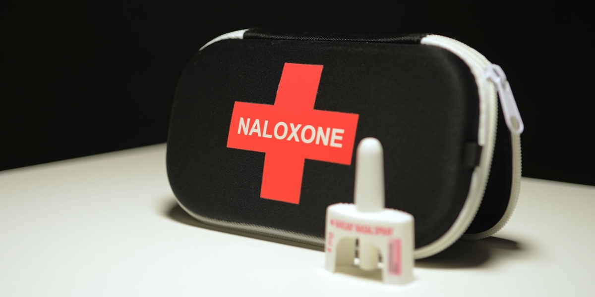 Opioid Overdose Warning Signs and Emergency Response