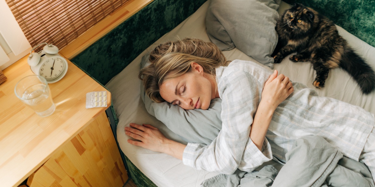 Lunesta Controlled Substance Status: Drug Classification & Risks