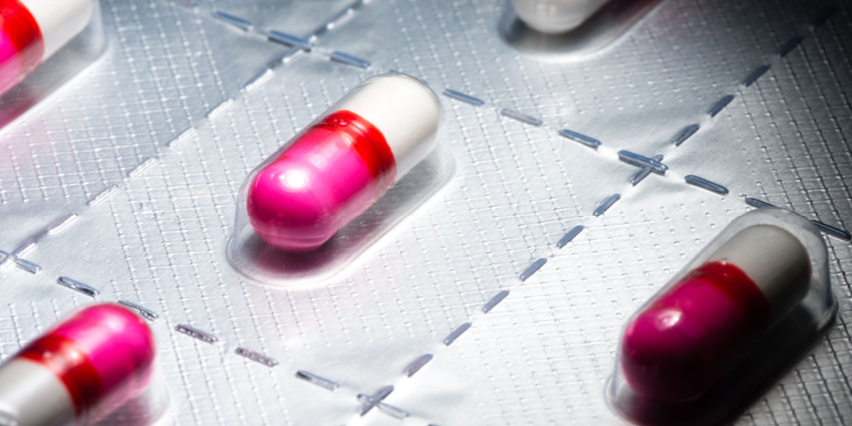 Benadryl Overdose: Symptoms, Risks, and Treatment