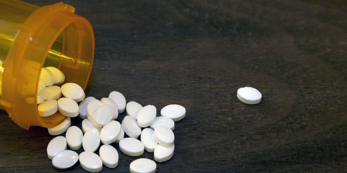 Tizanidine: Uses, Effects, Risks, and Misuse