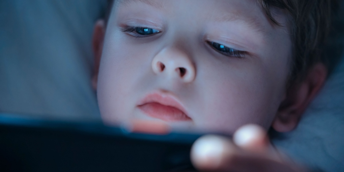 Kids’ Screen Addiction Sends Parents Searching for Digital Detox