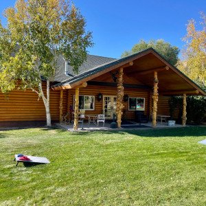 Rainbows End Recovery Center LLC