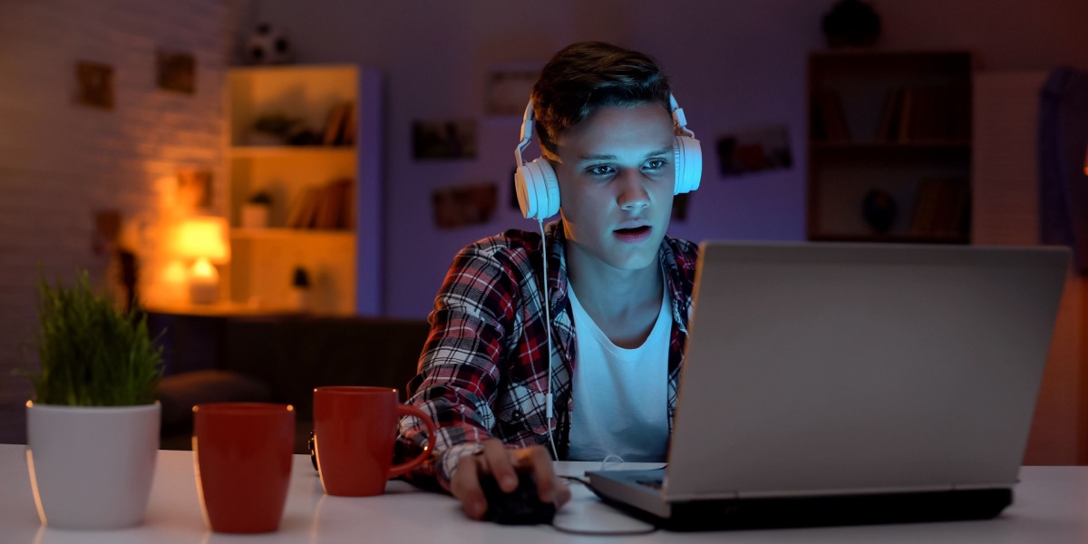 Study Links ADHD Symptoms to Higher Internet Addiction Risk