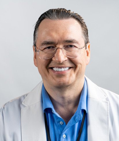 Dr. Rostislav Ignatov