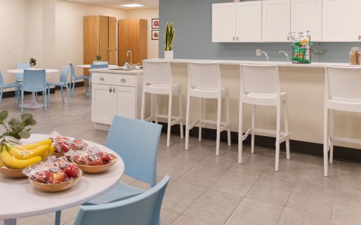Never Alone - Adolescent Addiction Treatment Center
